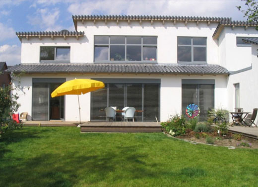 Neubau Wohnhaus Neustadt Suedansicht